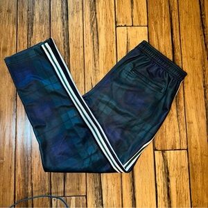 Urban Outfitters Navy and Green Plaid Sweat Pants Mens Size Large